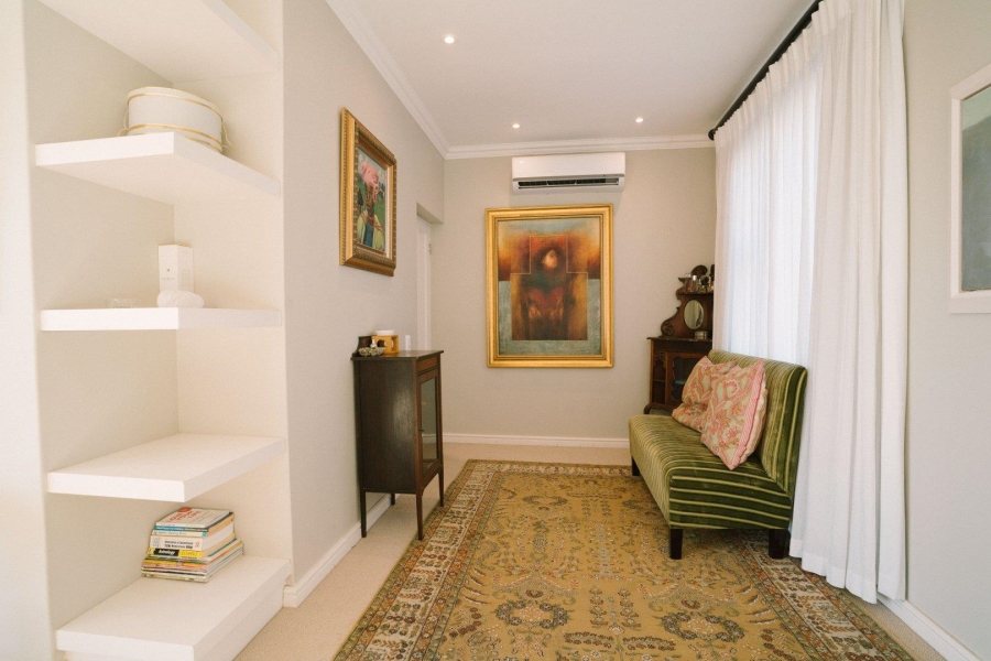 To Let 4 Bedroom Property for Rent in Sunset Links Western Cape